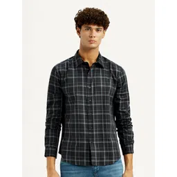 Levis Men Classic Slim Fit Checked Spread Collar Pure Cotton Casual Shirt-picture-26