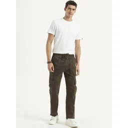 Levis Men Tapered Fit Cargos Trousers-picture-34