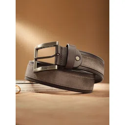 Levis Men Textured Leather Belt-image-8