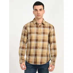 Levi's Men's Checkered Beige Slim Fit Shirt-picture-42