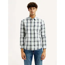 Levi's Men's Checkered White Slim Fit Shirt-picture-15