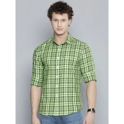 Levis Slim Fit Checked Pure Cotton Casual Shirt image 4
