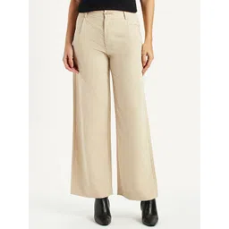 Levis Women Relaxed Loose Fit High-Rise Pleated Trousers-picture-15