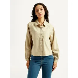 Levi's Women's Solid Spread Collar Shirt image 3