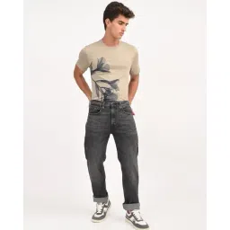levi's Men Lightly Washed Straight Jeans image 4