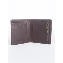 levi's Men's Brown Solid Bi-Fold Wallet image 5