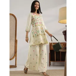 Libas Embroidered & Embellished V-Neck Tunic With Palazzo Co-Ords-picture-23