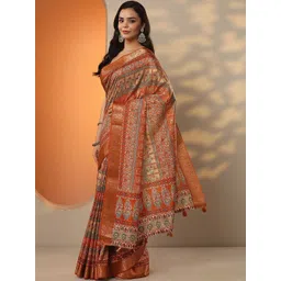 Libas Ethnic Motifs Silk Blend Handloom Saree-image-30