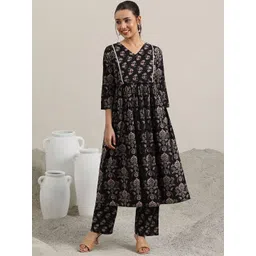 Libas Floral Printed Pleated Thread Work Pure Cotton Anarkali Kurta with Trousers-image-48