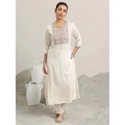 Libas Off White Embroidered Straight Kurta-picture-26