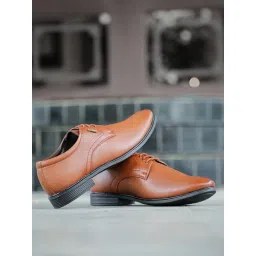 Liberty Men's Tan Derby Shoes image 1