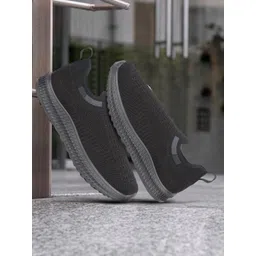 Liberty Rokky 4 Men Solid Sports Walking Shoes-picture-42