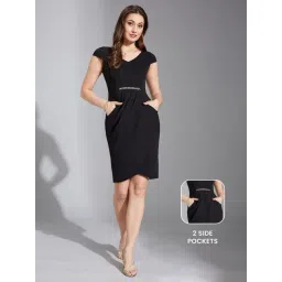 Life With Pockets Black Slim Fit Bodycon Dress-picture-30