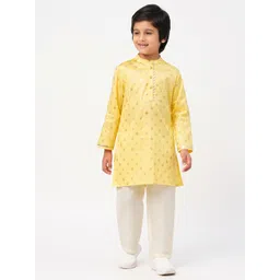 LIL DRAMA Boys Ethnic Motifs Woven Design Gotta Patti Pure Cotton Kurta with Pyjamas-picture-38