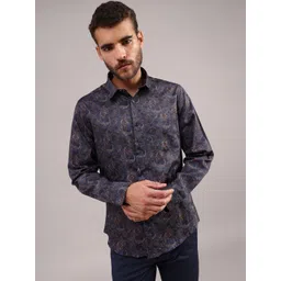 LIMEROAD Men Slim Fit Printed Casual Shirt-picture-20