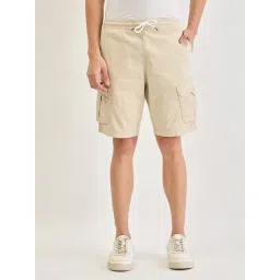 Lindbergh Cream Relaxed Fit Shorts-picture-45