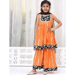 Little Bansi Girls Ethnic Motifs Embroidered Regular Gotta Patti Pure Cotton Kurta with Sharara & With-picture-32