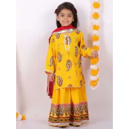 Little Bansi Kids Yellow Cotton Printed Kurta Lehenga Set-picture-33