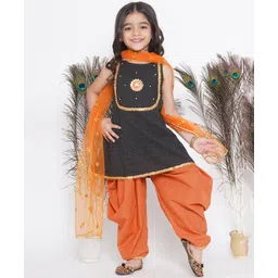 Little Bansi Sleeveless Jaipuri Thread Work Frock Style Kurta With With Ghungroo And Floral Booti Work With Salwar And Dupatta - Black & Orange-picture-29