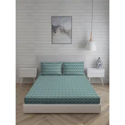 Living scapes by Pantaloons Green & White Geometric 210 TC Queen Bedsheet with 2 Pillow Covers-picture-29