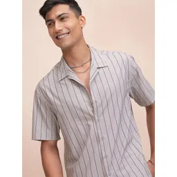 LOCOMOTIVE Men Opaque Striped Casual Shirt-picture-17