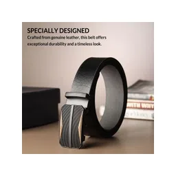 LOOPA Men Textured Leather Formal Belt image 2