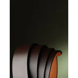 LOOPA Men Textured Leather Formal Belt image 5