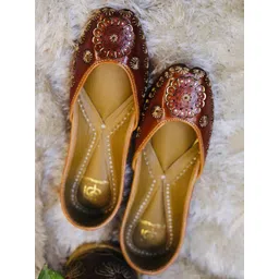 LORYPHILORY Women Embellished Mojaris Flats-picture-38