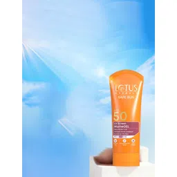 Lotus Herbals Safe Sun SPF 50 UV Screen Matte Gel - 50 g-picture-38