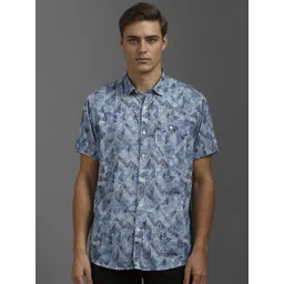 Louis Philippe Jeans Men Spread Collar Geometric Printed Slim Fit Casual Shirt-picture-16