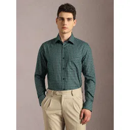 Louis Philippe Checked Spread Collar Pure Cotton Formal Shirt-picture-17