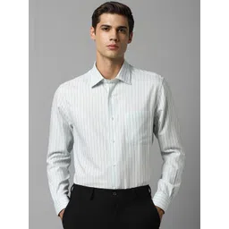 Louis Philippe Classic Vertical Striped Spread Collar Pure Cotton Formal Shirt-picture-26