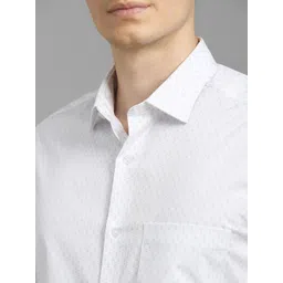 Louis Philippe Men Classic Fit Spread Collar Abstract Printed Cotton Formal Shirt image 5