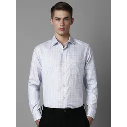 Louis Philippe Men Classic Spread Collar Checked Cotton Formal Shirt-picture-25