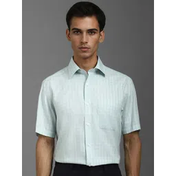 Louis Philippe Men Classic Spread Collar Checked Cotton Formal Shirt-picture-24