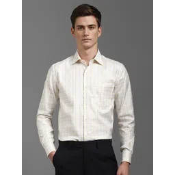 Louis Philippe Men Classic Spread Collar Checked Cotton Formal Shirt-picture-28