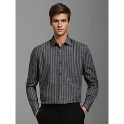 Louis Philippe Men Classic Spread Collar Checked Cotton Formal Shirt-picture-32