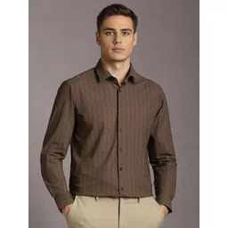 Louis Philippe Men Geometric Printed Spread Collar Formal Shirt-picture-19