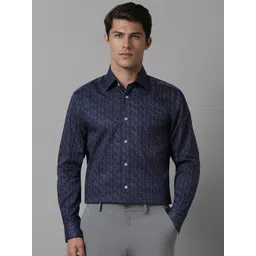 Louis Philippe Men Spread Collar Abstract Printed Cotton Formal Shirt-picture-34