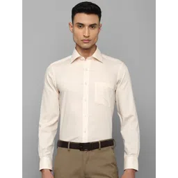 Louis Philippe Men Spread Collar Solid Cotton Formal Shirt-picture-28