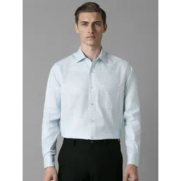 Louis Philippe Men Spread Collar Textured Printed Cotton Formal Shirt-picture-16