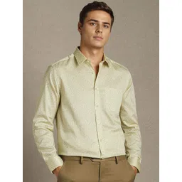 Louis Philippe Men Textured Spread Collar Pure Cotton Formal Shirt-picture-38