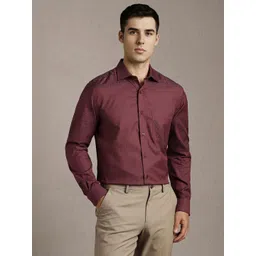 Louis Philippe Textured Spread Collar Long Sleeves Pure Cotton Formal Shirt-picture-17