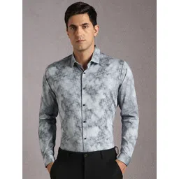 Louis Philippe Sport Men Abstract Slim Fit Printed Casual Shirt-image-42
