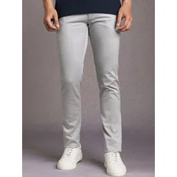 Louis Philippe Sport Men Solid Slim Fit Mid-Rise Flat-Front Regular Trousers-picture-19