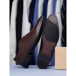 louis stitch Men Leatherette Brogue Formal Shoes-picture-30