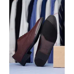 louis stitch Men Rosewood Leatherette Brogue Formal Shoes-picture-27