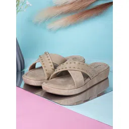 LOUIS STITCH Women Embellished Open Toe Flats-picture-42