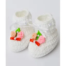Love Crochet Art Wool Floral Applique Detailed Booties - White-picture-17