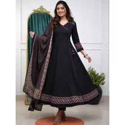 LP LABEL PEHNAVA Women Ethnic Motifs Printed Angrakha Mirror Work Pure Cotton Kurta with Trousers & With-picture-25